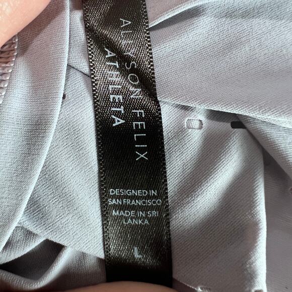 ✨Athleta x Allyson Felix Women Tank Top L Purple Laser Cut Racerback Lightweight - Picture 6 of 9